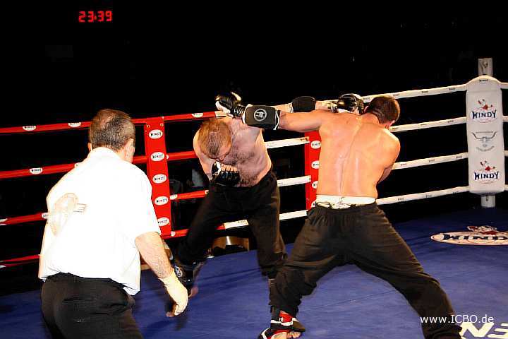100327_0523_densiz-tomasik_monheimer-fight-night.jpg